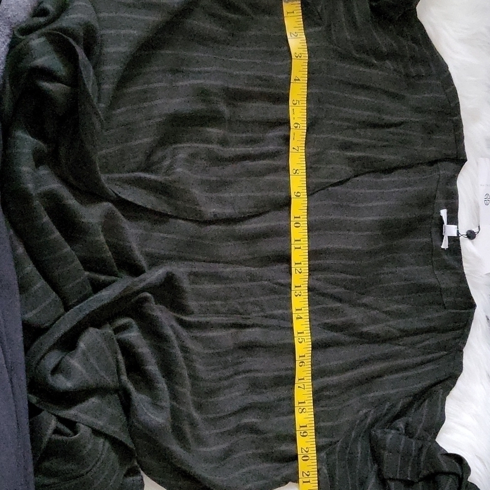 Socialite semi sheer olive green pinstriped lightweight duster/open cardigan NWT - Picture 9 of 11